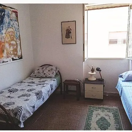 Apartmán City-inn Ii With 2 Comfortable Single Beds *